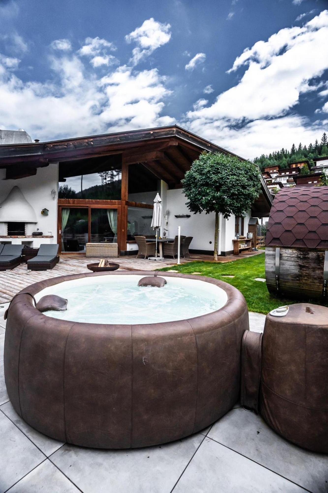 Chaletserlesblicktirol มีเดอร์ส ภายนอก รูปภาพ